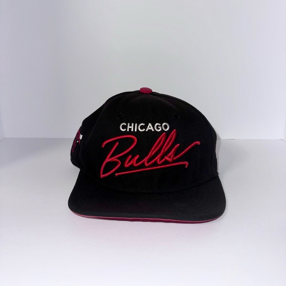 Chicago Bulls Black and Red SnapBack